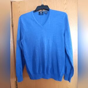 Men's size large,  Calvin Klein blue sweater